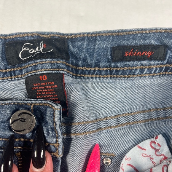 Lot of 3 Earl Jeans Size 8 and 10 - Picture 8 of 10